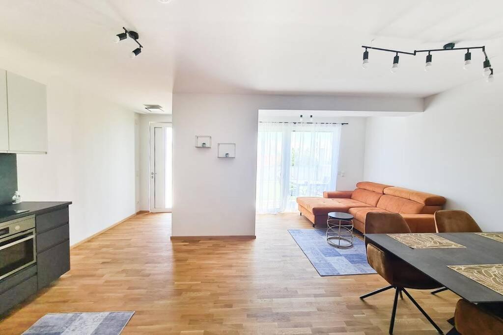 מורביש אם סי Family Suite מראה חיצוני תמונה