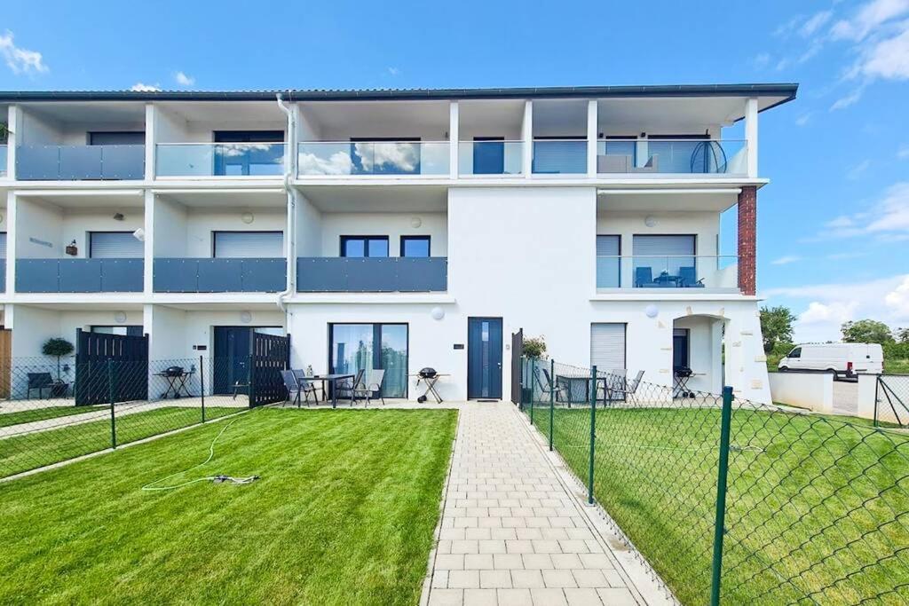 מורביש אם סי Family Suite מראה חיצוני תמונה